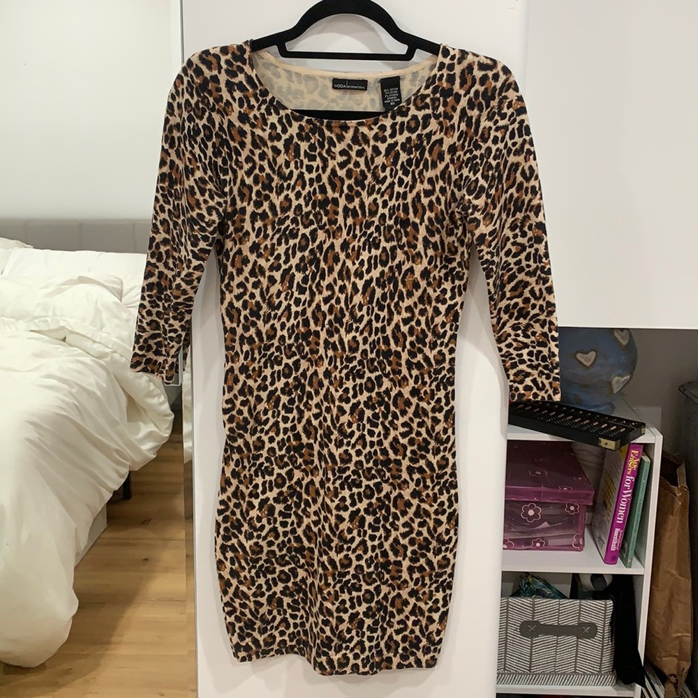 Leopard Print 3/4 Sleeve Mini Dress